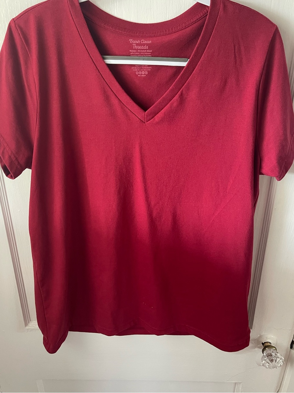 Fresh Clean Threads, size XL, Women's V-Neck T‑Shirt in Deep Red, never worn